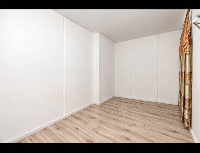 3 BEDROOM APARTMENT FOR SALE IN ESSENWOOD